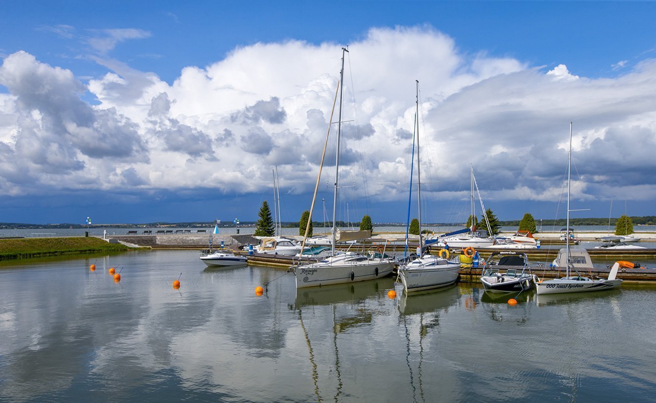 Парусные гонки на Минском море